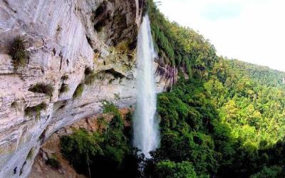 Tertinggi di Sumatera, Riau Kembangkan Wisata Air Terjun Lubuk Bigau