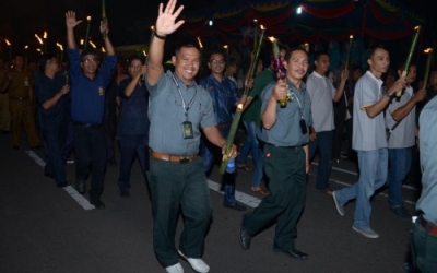 2000 Peserta Meriahkan Pawai Obor Sambut HUT RI