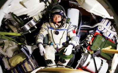 Astronot China Kaget Bunyi Ketukan di Pesawat Luar Angkasa