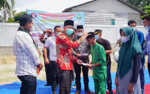 Bupati Rohil Resmikan Rumah Layak Huni Nazir Mesjid