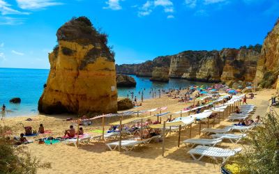 Algarve Jadi Destinasi Pantai Terbaik Eropa 2020