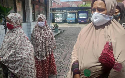 Pengelola Panti Jompo di Pekanbaru Jual Beras Bantuan