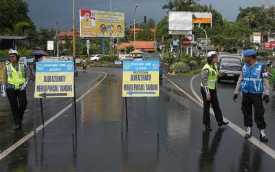 Jelang Pergantian Tahun, Jalur Puncak Tutup 12 Jam