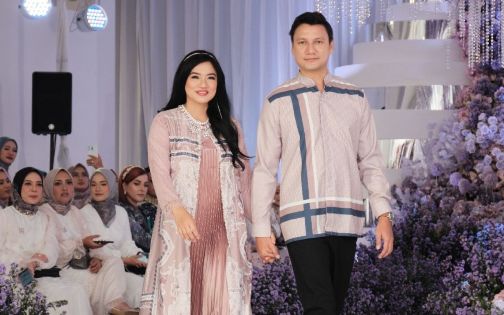 Busana Muslim Edisi Lebaran yang Terinspirasi dari Bunga Mawar