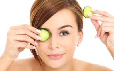 Hilangkan Mata Panda, Coba Pakai Bahan Alamai Ini