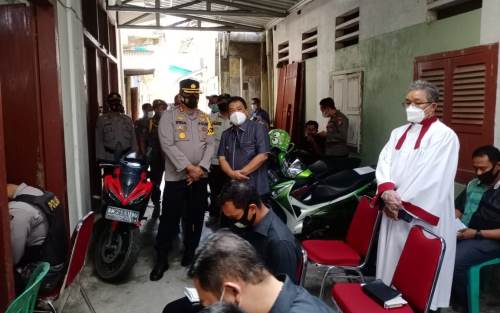 Pj Bupati Inhu Pantau Perayaan Jumat Agung Disejumlah Gereja