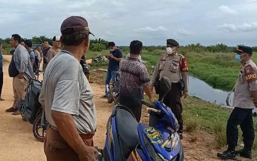 Warga Nyaris Bentrok dengan Centeng PT Mentari Inhu