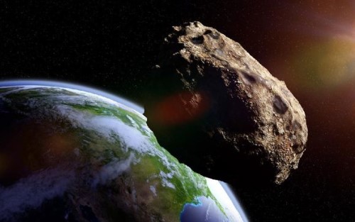 Asteroid Seukuran Lapangan Sepak Bola Dekati Bumi