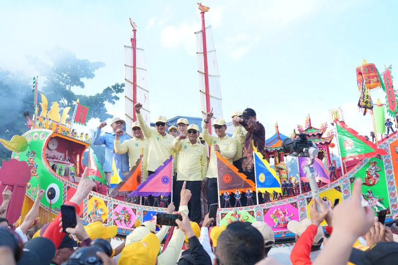 Meriahkan Bakar Tongkang 2026, Bupati H. Bistamam Resmikan Bazar