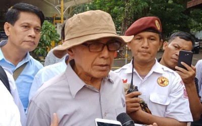 Kivlan Zen : Andi Arief Setan Gundul, SBY Licik