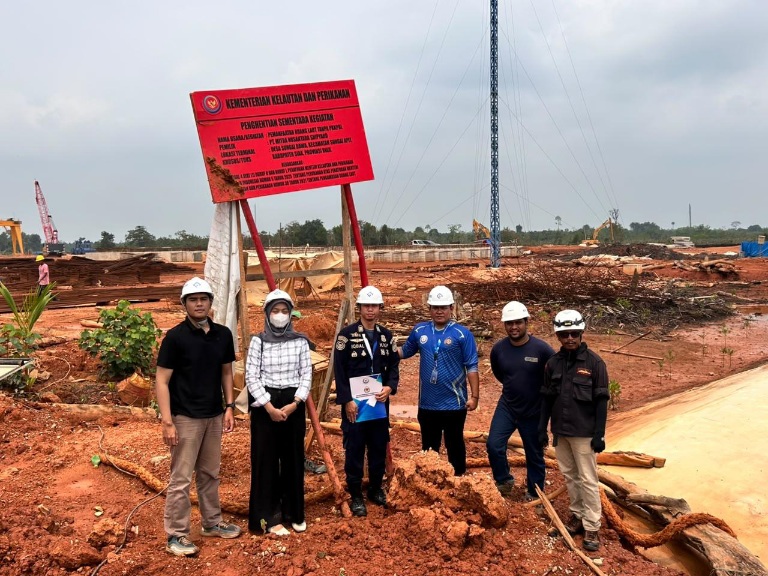 KKP Lepas Papan Segel PT MNS di Kawasan Industri Tanjung Buton