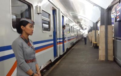 Yuk Traveling Nyaman dengan Naik Kereta