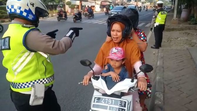 AKB, Polresta Tangerang Gencarkan Patroli Masker