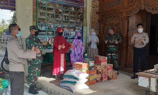 Polsek Kresek Bantu Sembako Ke Yatim Piatu