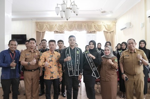 Bupati Rohil Janjikan Beasiswa untuk Finalis Bujang Dara 2023