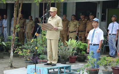 Surya : Sekolah Tempat Siswa Menimbah Ilmu Pengetahuan