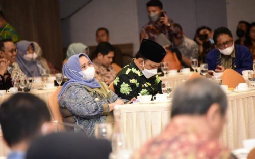 Bupati Bengkalis Kasmarni Ikut Rakor Gubernur se-Sumatera