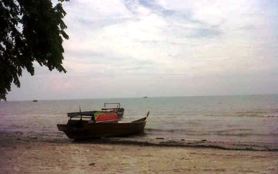 Pj Bupati Ajak Masyarakat Meriahkan Mandi Syafar di Pantai Rupat