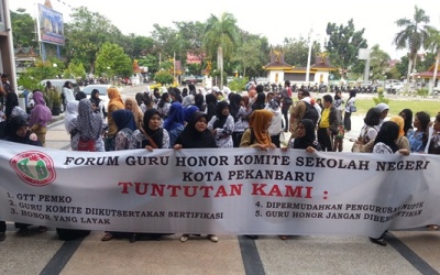 1.300 Guru Honorer Komite Adukan Nasibnya ke Pemko