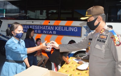 Polres Nias Adakan Layanan Kesehatan Keliling Gratis 