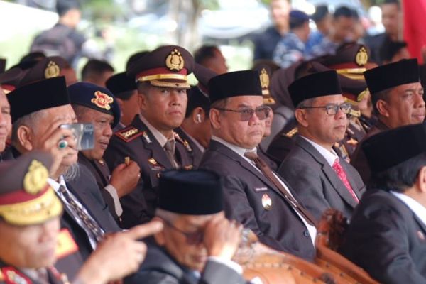 Pjs Bupati Siak Hadiri Upacara Peringatan HUT TNI ke-79 di Pekanbaru