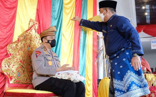 FKPMR Gelar Tepuk Tepung Tawar Untuk Kapolda Riau 