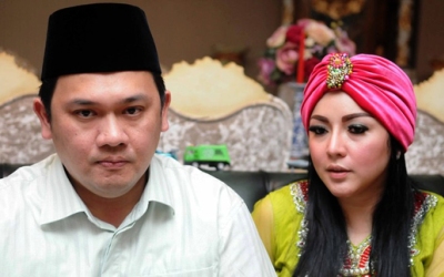 Cerai dari Farhat, Regina Cari yang Bayar Mahar Lebih dari Rp 5 M