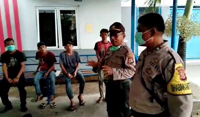Polsek Rajeg Bubarkan Anak Muda Nongrong