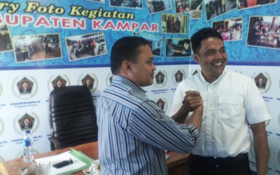 Edi Susanto Silaturahmi ke PWI Kampar