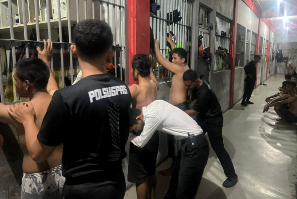 Gelar Razia Malam Hari di Lapas Bengkalis, Petugas Temukan HP Hingga Sendok