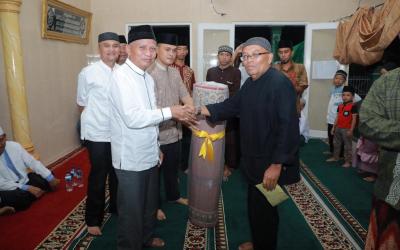 Plt Bupati Asahan Kunjungi Musholla Ikhwanul Munir