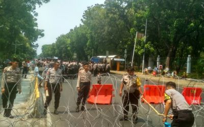 Jelang Demo, Jalan Medan Merdeka Barat Ditutup