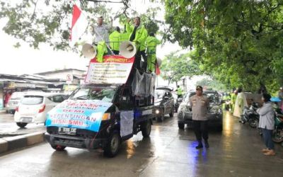 Polisi Kawal Unras PT Garuda Ke Kantor DPRD