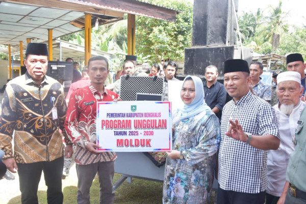 Bupati Kasmarni : MOLDUK Memudahkan Masyarakat Dapat Layanan Adminduk