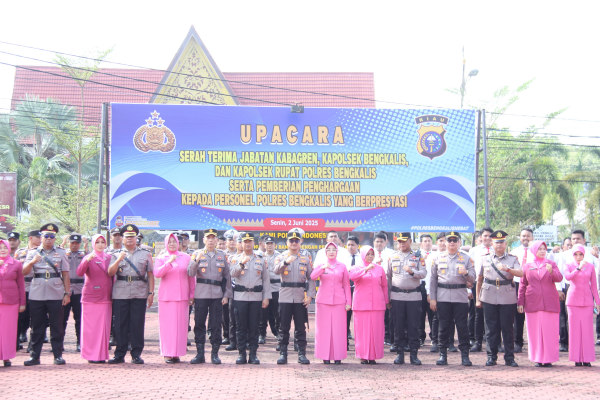 Kapolres Bengkalis Budi Setiawan Pimpin Sertijab Kabag Ren dan Kapolsek