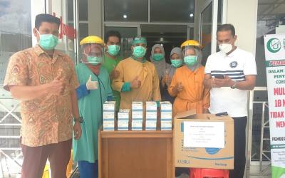 Jendral Fakhrizal Beri Bantuan Puluhan Ribu Masker di Sumbar