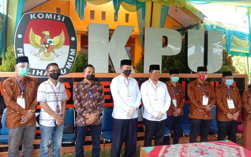 KPU Kaur Terima Kelengkapan Syarat Calon dan Pencalonan Lis-Heri