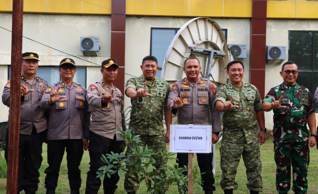 Danrem 031/Wira Bima Kunjungi Polres Siak, Perkuat Sinergi TNI-Polri Lewat Program