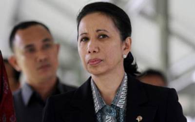 Kolaborasi Relawan Minta Jokowi Pecat Rini Soemarno