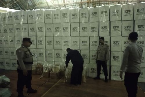 Logistik Pemilu di Rohil Dipindahkan untuk Diperiksa Ulang