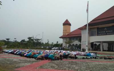 Kabut Asap, Pemkab Bintan Gelar Sholat Istisqo