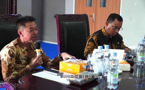 Bupati Rohil Afrizal Sintong Pimpinan Rapat Persiapan Manasik Haji