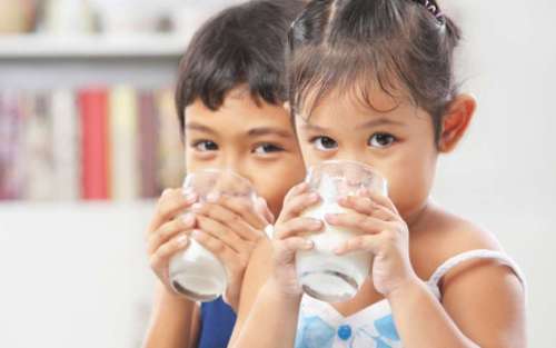 Hari Gizi Nasional ke-63 : Susu Sumber Protein Terbaik untuk Anak