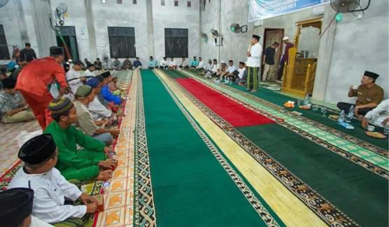 Wabup Siak Hadiri Safari Ramadhan di Teluk Batil Sungai Apit