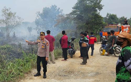 Tim Gabungan Tangani Karlahut di Dusun Surya Kampung Tualang