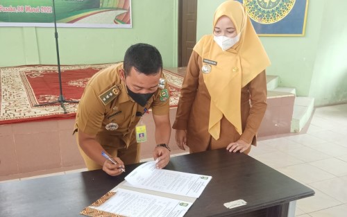 Pisah Sambut Camat Pusako Berlangsung Penuh Khidmat