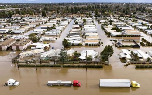 Badai Mengganas di California, Belasan Orang Tewas Imbas