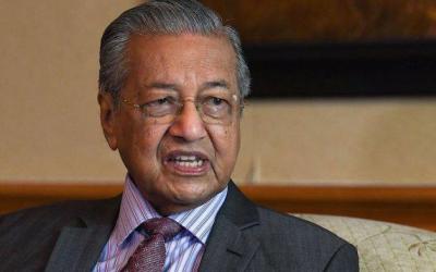 Mahathir Ingin Susun UU Jerat Pembakar Hutan Luar Negeri