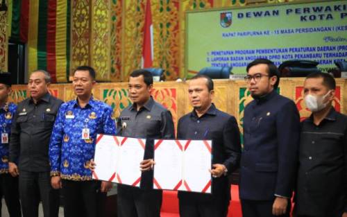 Ketuk Palu, APBD Pekanbaru 2023 Disahkan Rp2,699 Triliun