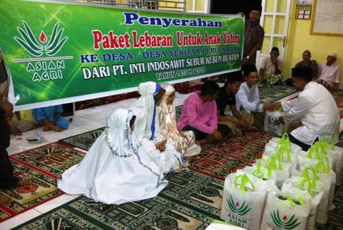 Asian Agri Santuni Ribuan Duafa dan Puluhan Masjid Se-Riau